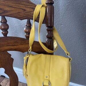 Chic Yellow Crossbody Bag